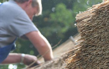 professional Kilton Thorpe thatchers